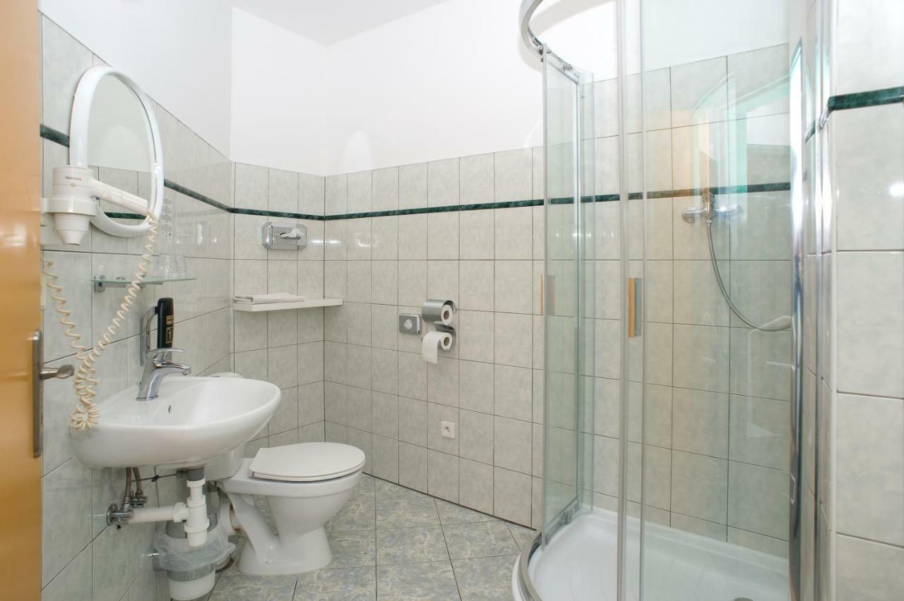 Pension Pegast Ческе-Будеёвице Экстерьер фото